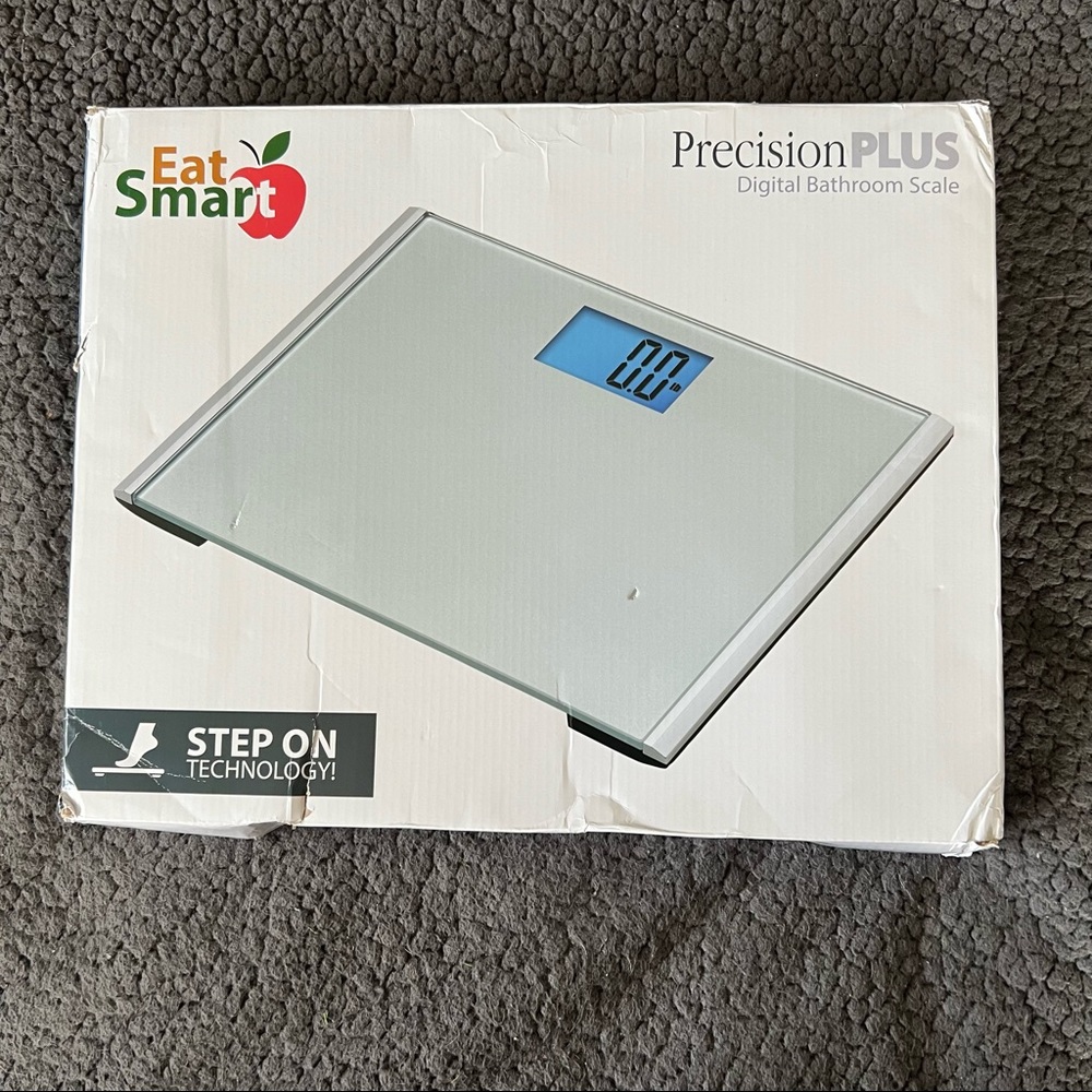 EatSmart Precision Plus Digital Bathroom Scale Ultra-Wide 440 Capacity NEW